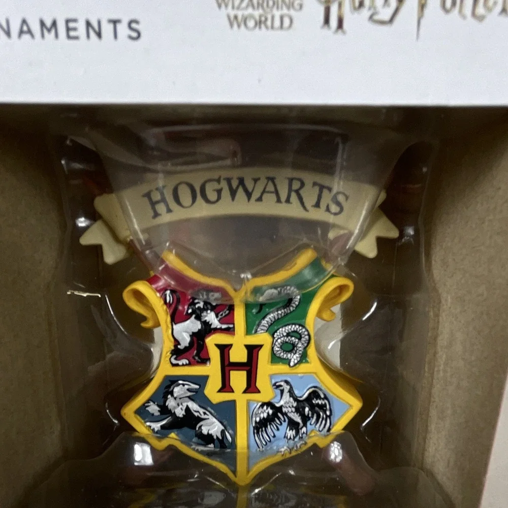 Hallmark Harry Potter Hogwarts Crest Hanging Ornament Multicolor 2021 2HCM9128